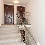 Апартамент 2br Maisonette In The Center Варна