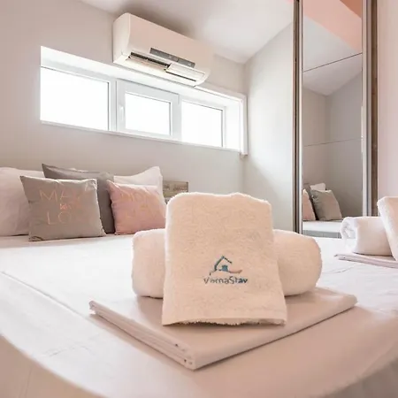 2br Maisonette In The Center Várna