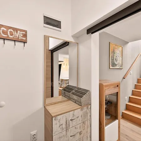 2br Maisonette In The Center Daire Varna