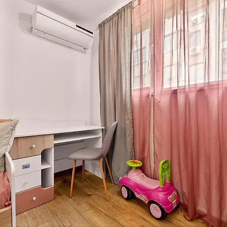 2br Maisonette In The Center Daire Varna